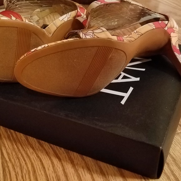 Naturalizer Kinsley papaya print heel 10.5 - Picture 3 of 6